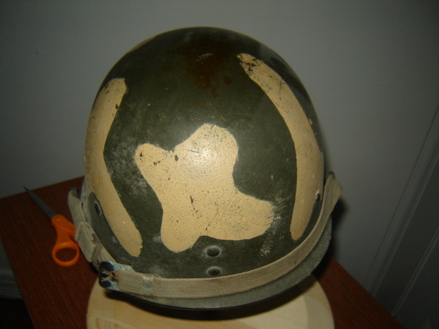 Iraqi Camouflaged Helmet with Unit Insignia 00715