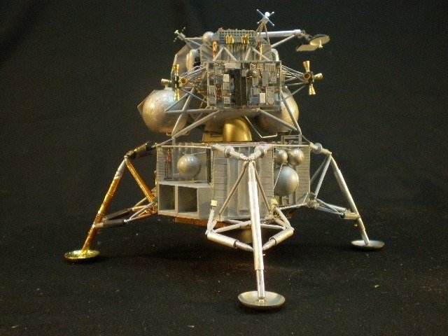 Apollo Lunar Module [1/24] et  Apollo Command & Service Module [1/32 4D Master] 0210