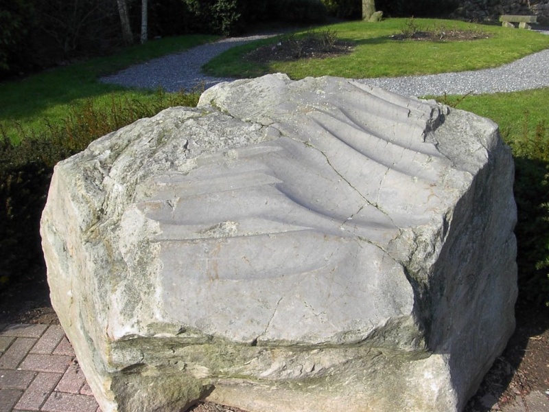 STREET VIEW : Menhirs, dolmens et autres mégalithes - Page 2 70529210