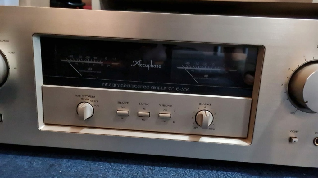 Accuphase E306 Intergrated amp (Used) Dbcbe310