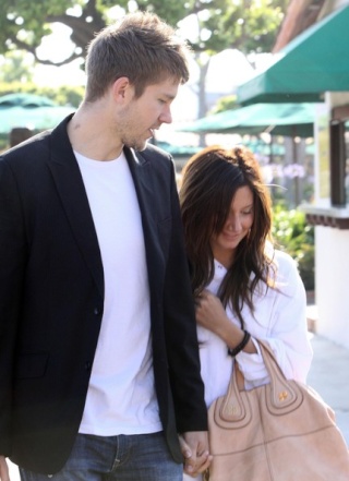 Ashley Tisdale And Her Boyfriend Out For Lunch In Malibu Jjj10