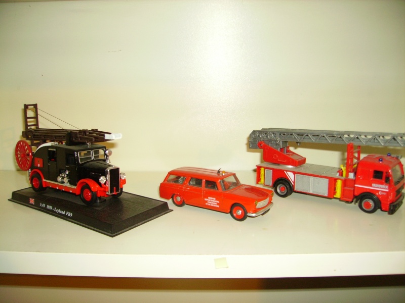 ma collections pompier usa+pompier belge+divers. Imgp0050