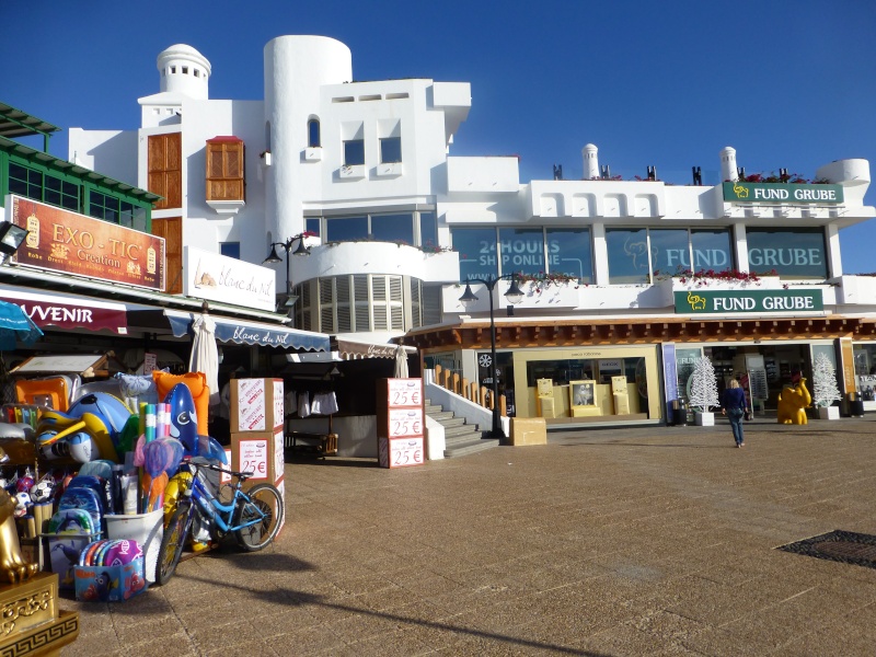 Canary Islands, Lanzarote, Playa Blanca, 2012, Walk from Dorada beach through Town 95310