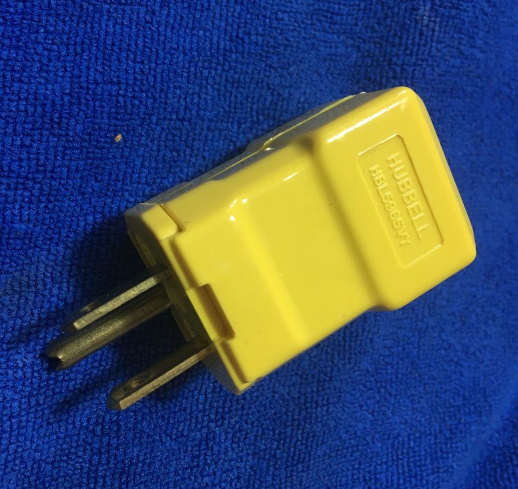 Hubbell HBL5965VY yellow US plug NOS Hubbel11