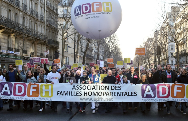 Revivez la manifestation pro-mariage gay à Paris avec le meilleur (et le pire) du Web Slide_10