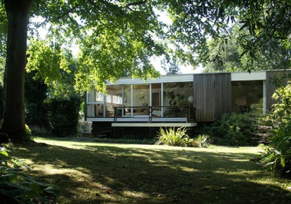  1958 Modernist House in Bromley, London  Home2_10