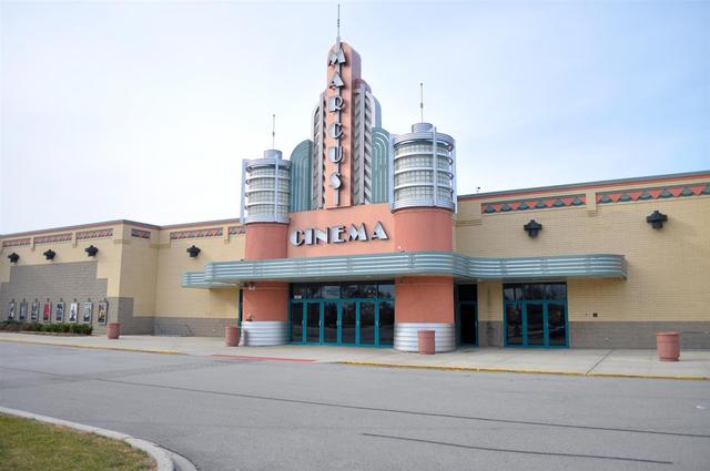 Marcus Cinema, Orland Park, Illinois - USA Large10