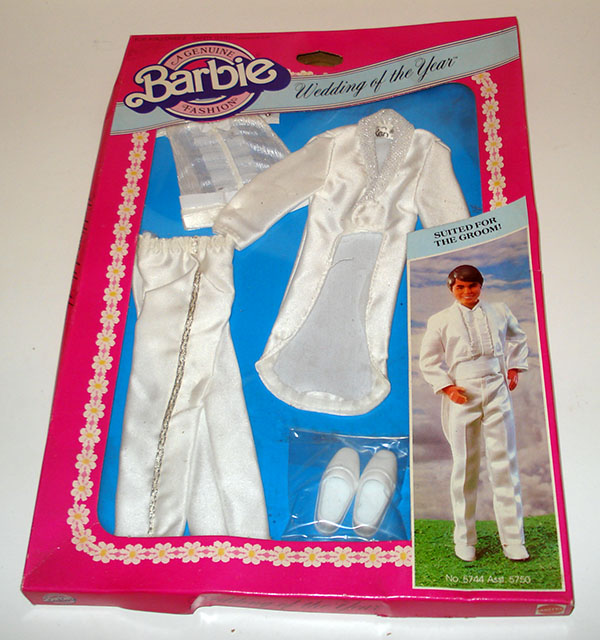 Lotto 11 vestiti Barbie 1978-1983 E10