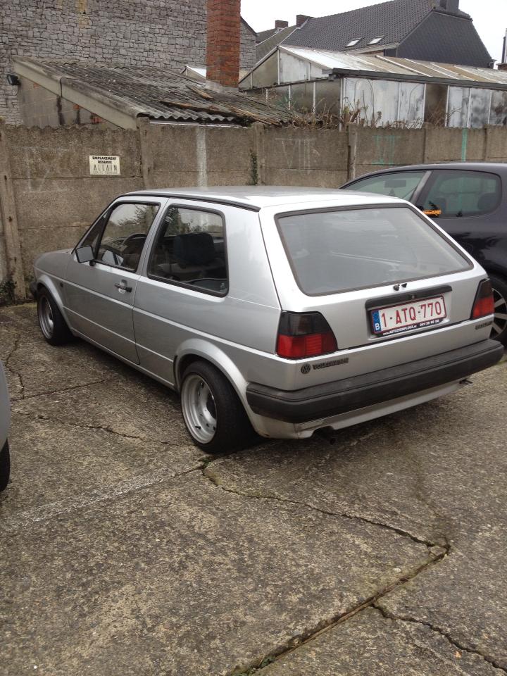 Golf MkII de 1984 1300cc Carbu 48123011