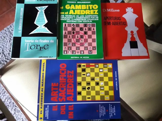 [LIBROS DE AJEDREZ] Libros de ajedrez en lengua Espagnol! Adolfo10