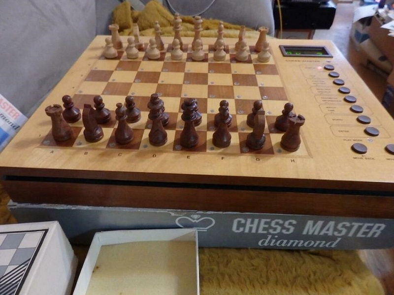[ebay Kleinanzeigen] Ventes d'Échecs Électroniques Chess-11