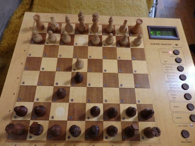 [ebay Kleinanzeigen] Ventes d'Échecs Électroniques Chess-16