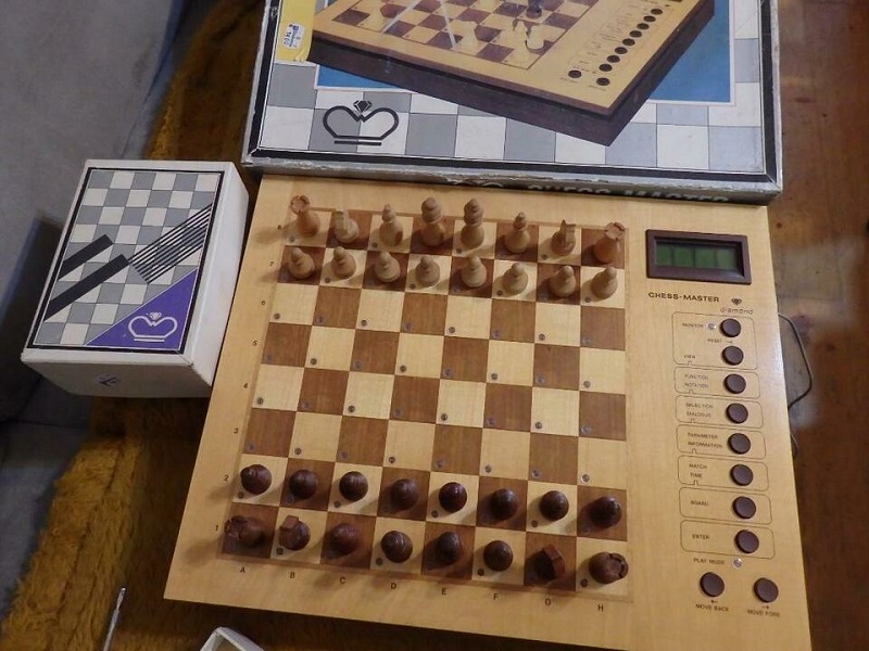 [ebay Kleinanzeigen] Ventes d'Échecs Électroniques Chess-22