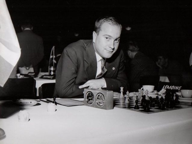 [Claude Lemoine] L'ancien chroniqueur d'échecs du journal Le Monde. Lemoin10