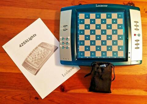 Lexibook ChessLight Jeu d'échecs électronique avec clavier tactile et  effets lumineux et sonores - LexiBook