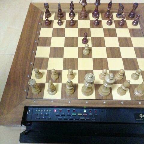Chess Partner 2 Kasparov - jeu d'échecs électronique Saitek 1995