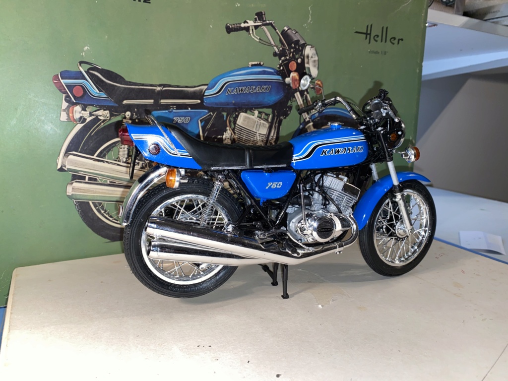 KAWASAKI 750 MACH IV H2 1/8ème Réf L977 2e883910