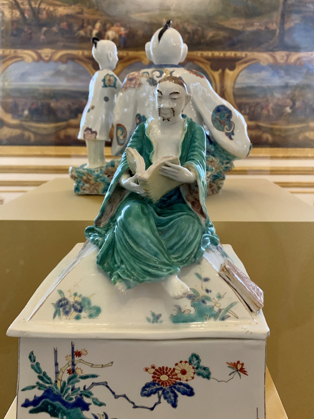chantilly - Chantilly : Exposition "La fabrique de l'extravagance", porcelaines de Meissen et de Chantilly  23196710