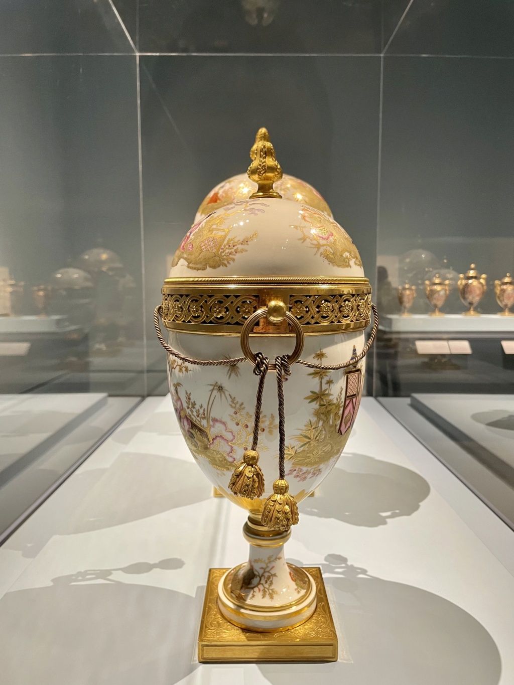 Exposition : Porcelain from Versailles Vases for a King & Queen. Getty Center, Los Angeles 9c397910