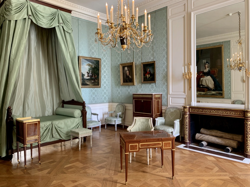 chambre - Appartement privé de Marie-Antoinette au rez-de-chaussée du château de Versailles - Page 3 B0db2c10
