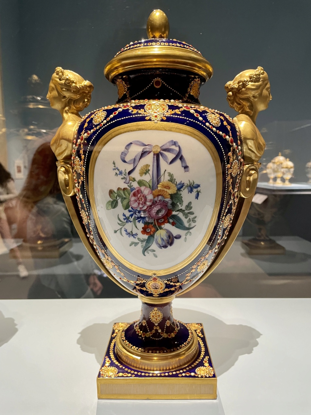 Exposition : Porcelain from Versailles Vases for a King & Queen. Getty Center, Los Angeles C97bd710