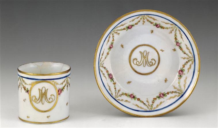 Collection "Marie-Antoinette, le Petit Trianon." Porcelaines de Raynaud Limoges Ca377a10