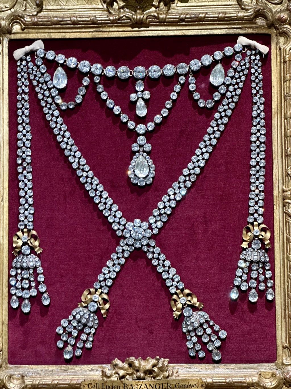 Le collier dit de la reine Marie-Antoinette (L'affaire du collier de la reine), et ses répliques Img_6113