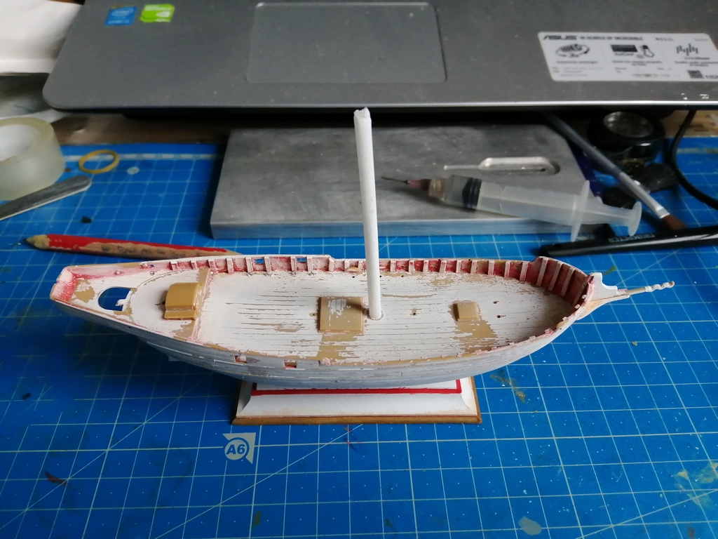Tartane le CORSAIR 1/150ème Réf 60616 Mallette débutant - Page 4 Img_2224