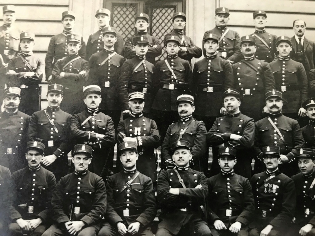 à identifier groupe de soldats Paris lieu ? Img_1312