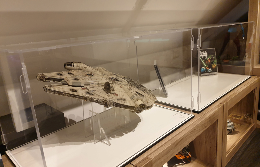 Collection n° 540 : Castor - Millennium Falcon Hot Wheels Elite p22 - Page 17 Faucon18