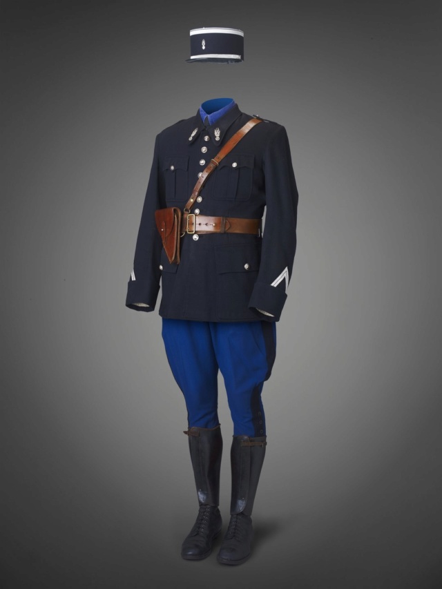 Militaire ou pas? 1930s-10