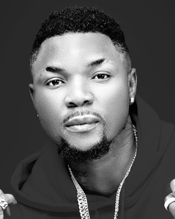 Oritsefemi - Singer, Oritsefemi Publicly Apologizes To His Wife For Physically Abusing Her In Front Of Their Daughter 10459510