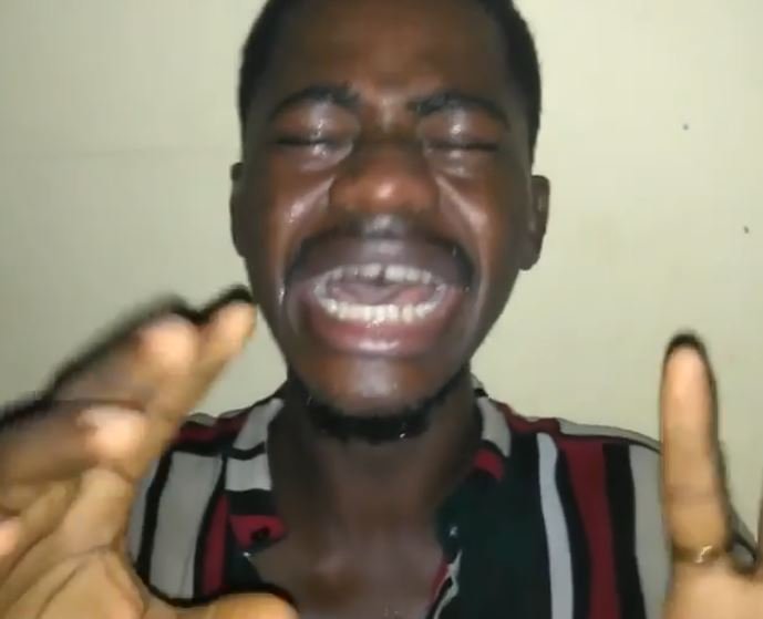 Man In Hot Tears After He Was Robbed In Lagos Island And His iPhone 7plus Was Stolen 78490910