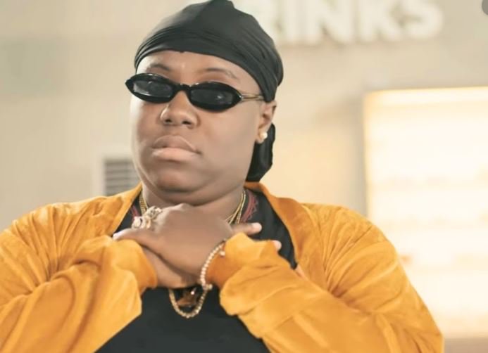 Teni Spotted Jogging A Ball With Her Breast (Watch Video) 87643711