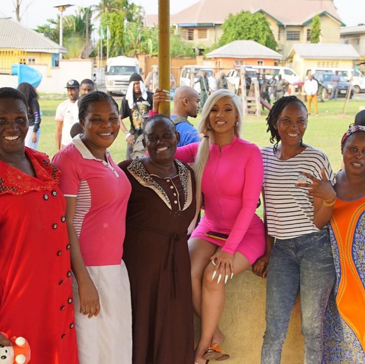 Cardi B Shares Pictures From Her Visit To Nigerian Orphanage Home (Photos) Iamcar10