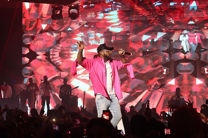 Kizz Daniel Is A Star! Singer Rounds Off 2019 With Superstar Performance At #KizzDanielLive (See Photos) Kizz-d39