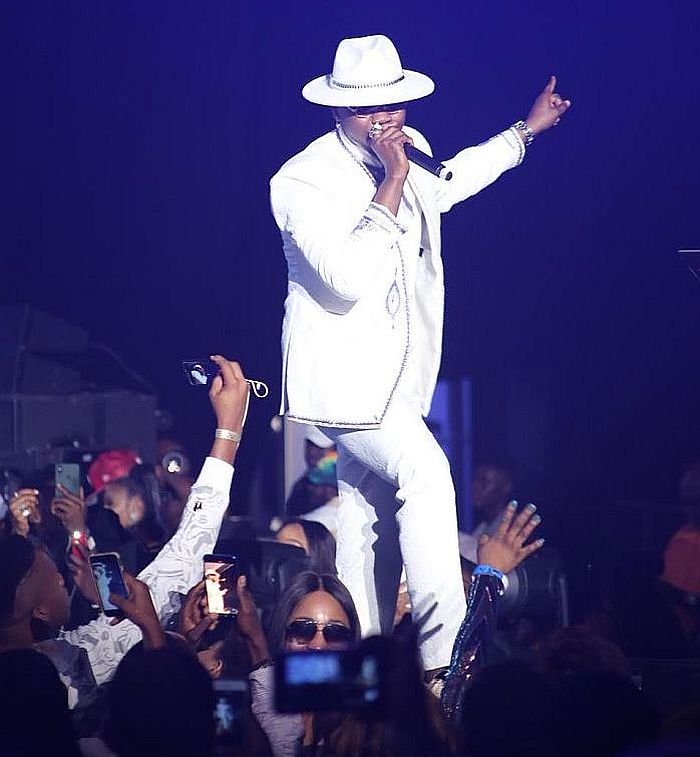 Kizz Daniel Is A Star! Singer Rounds Off 2019 With Superstar Performance At #KizzDanielLive (See Photos) Kizz-d46