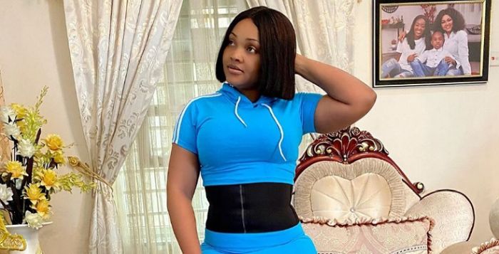 Few Days After Loosing Her Sister, Mercy Aigbe Brags About Her Natural Beauty Mercy-99