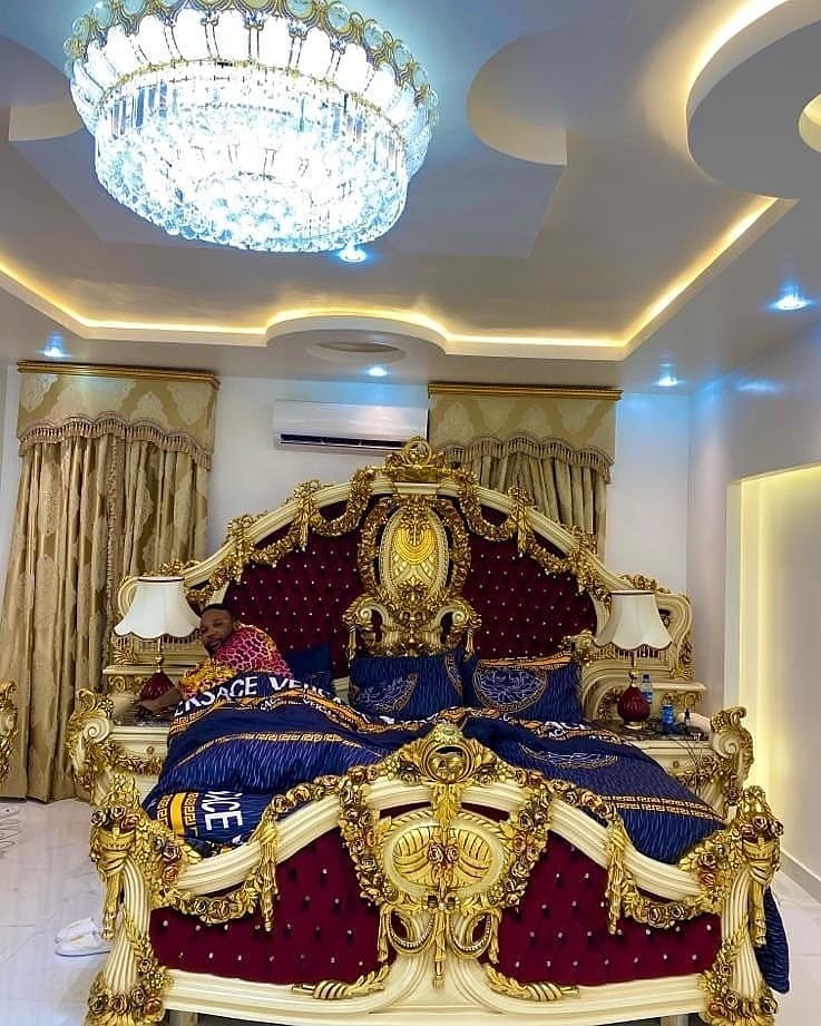 E-money shows off his “golden bedroom” in his luxurious new home (PHOTOS) Money-17