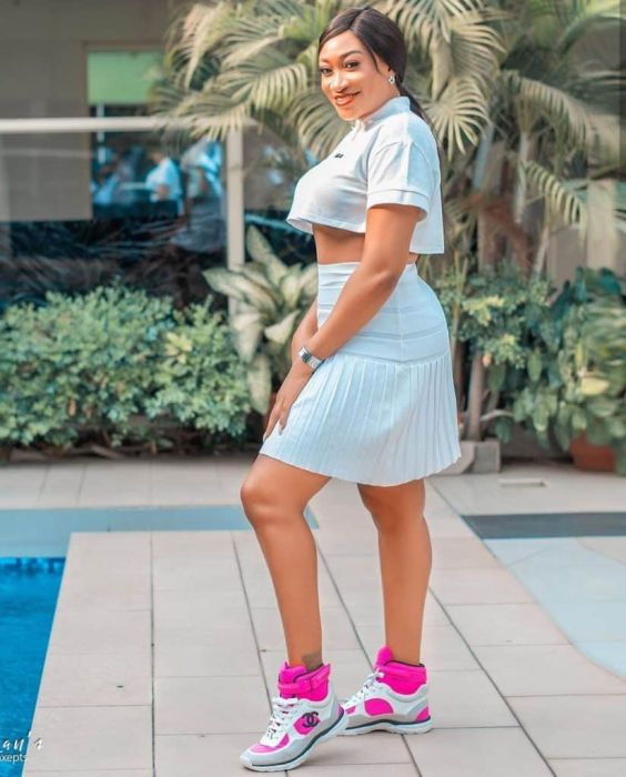 Man Blasts Actress Oge Okoye, Tells Her To Get Married And Stop Dressing Like A Pornstar Oge-ok10