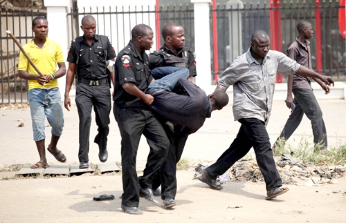 2 Fake Revenue Collectors Caught In Ibadan Police11