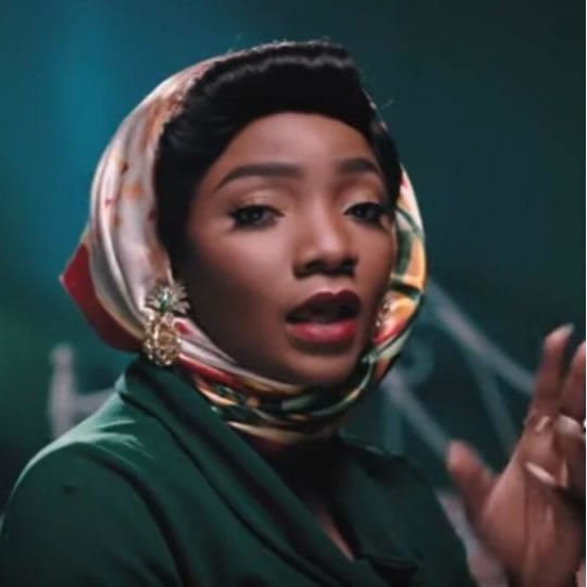 Watch Simi Doing Freestyle On Her Latest Song “Duduke” Simi-119