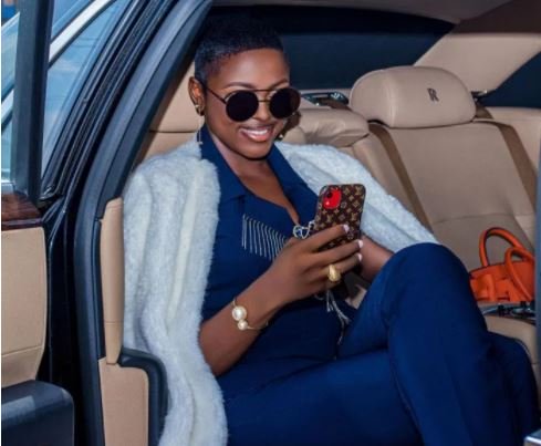 “If You Don’t Come From A Rich Family Let A Rich Family Come From You” – Ka3na Slays In Her Rolls Royce Skd10