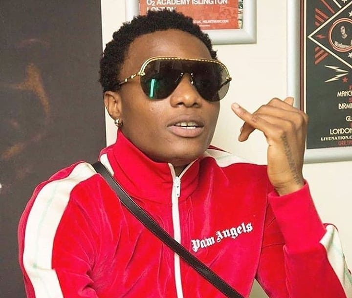 Wizkid Cries Out After Fracturing His Finger Wizki133