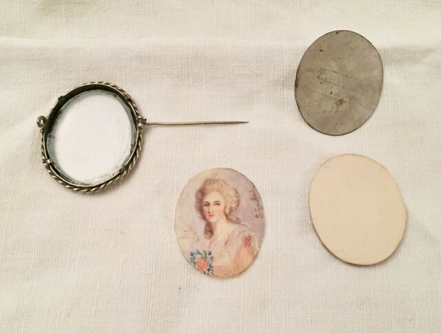 Bijoux souvenirs, évoquant Marie-Antoinette  S-l64014
