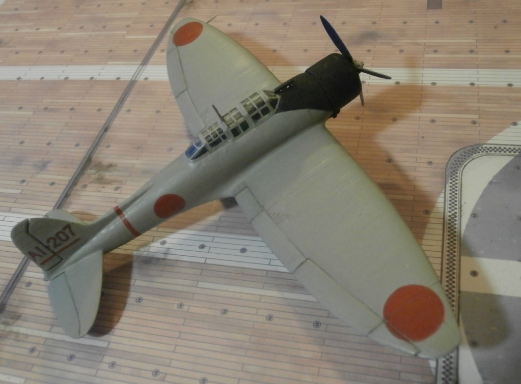 Aichi D3A1 "Val", Nakajima B5N2 "Kate" i Mitsubishi A6M2 "Zero", nosač aviona Akagi, 04.06.1942. Midway A4210