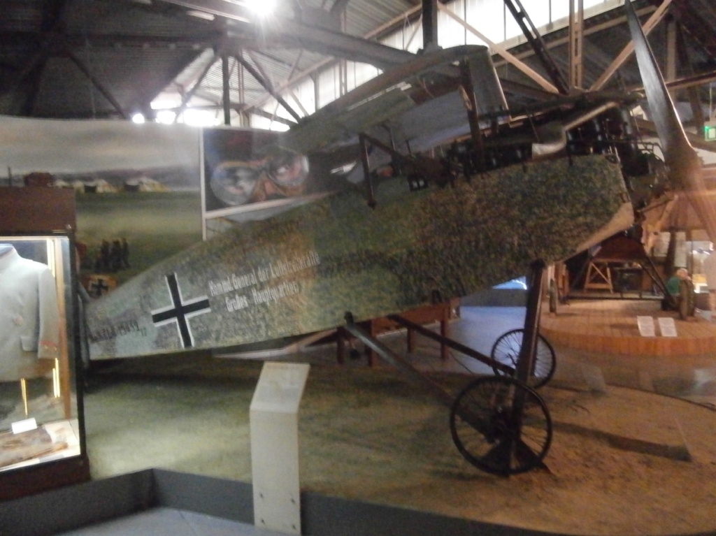 Zrakoplovni muzej u Krakowu, Poljska Lrak410