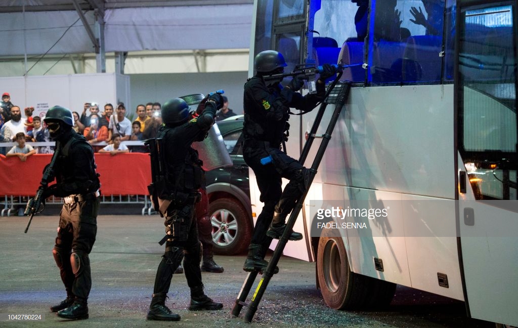 Moroccan Special Forces/Forces spéciales marocaines  :Videos et Photos : BCIJ, Gendarmerie Royale ,  - Page 15 10427812