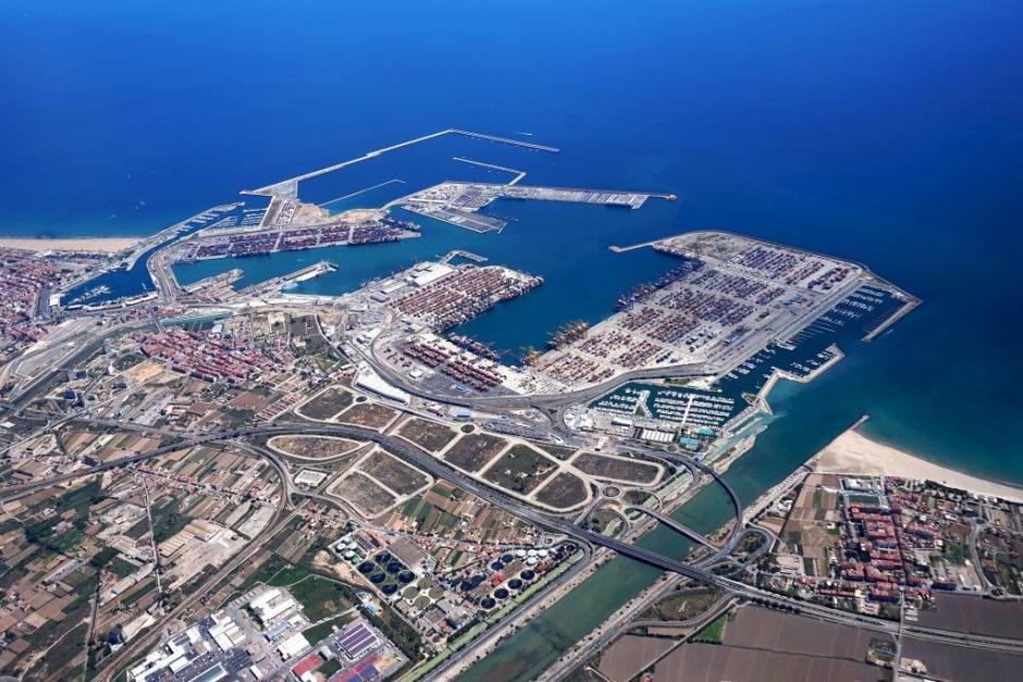 La demora del Gobierno obliga al Puerto de Valencia a elevar el precio de la futura terminal de contenedores 655b4810