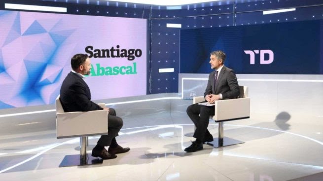 Vox califica de "encerrona" y "manipulación" la entrevista de RTVE a Santiago Abascal Santia10